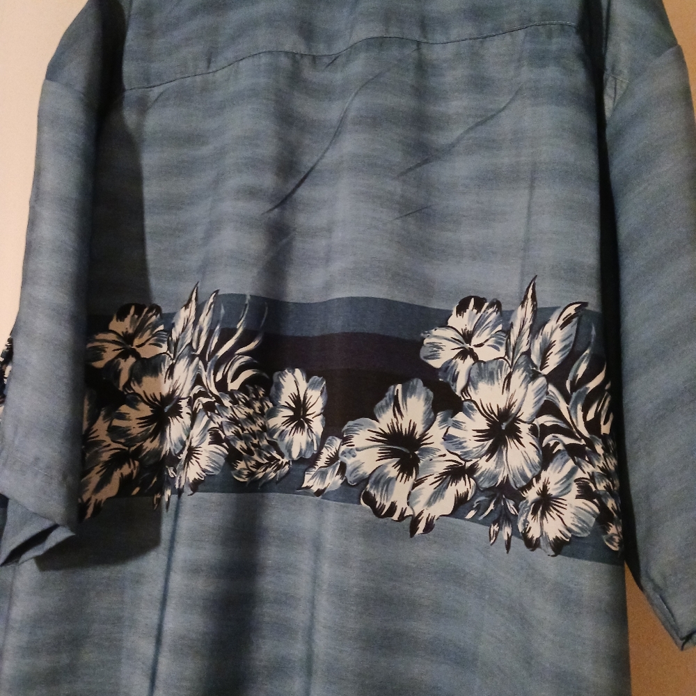 Men Beachshirt - Picture 2 of 3